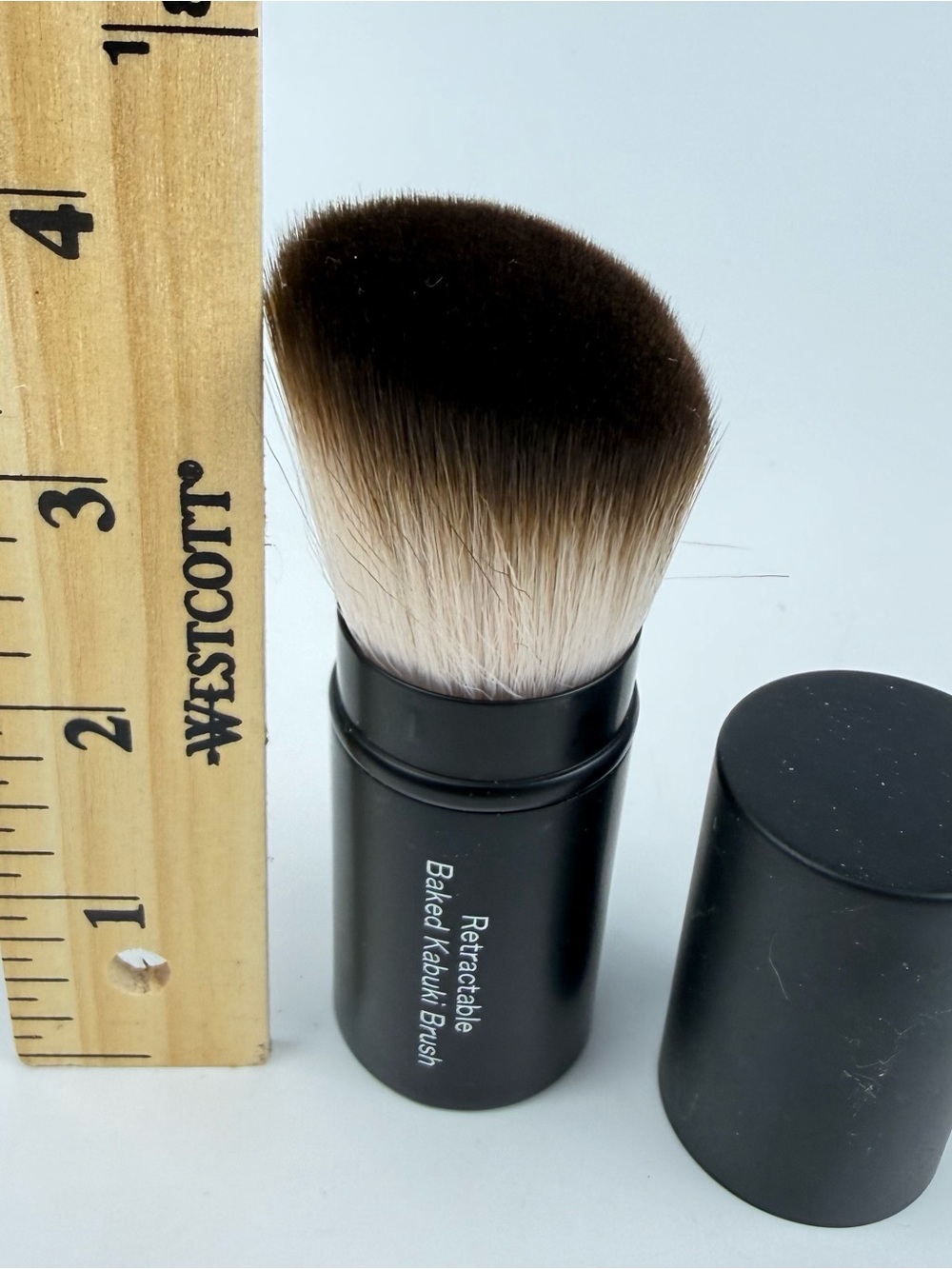 Laura Geller Retractable Baked Kabuki Brush - Picture 4 of 4